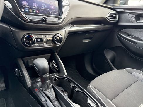 Used 2023 Chevrolet TrailBlazer LT w/ Convenience Package image 41