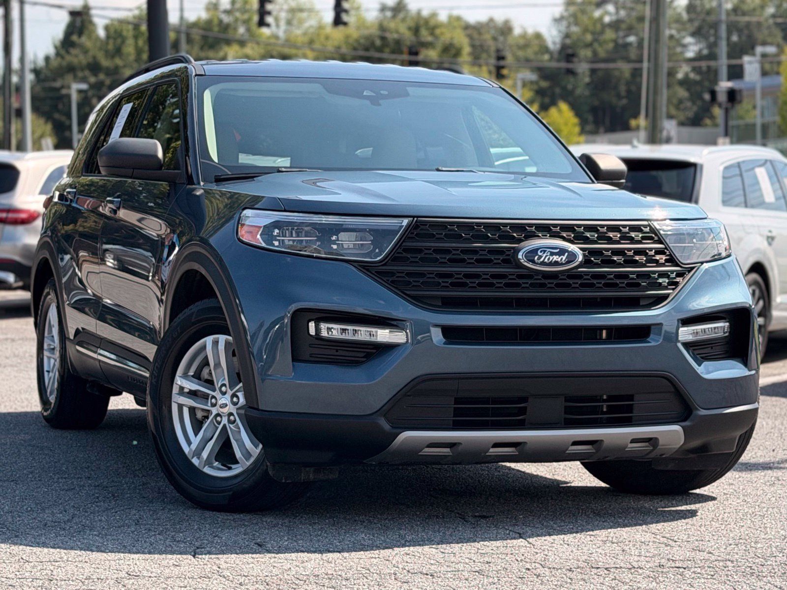 Used 2020 Ford Explorer XLT w/ Equipment Group 202A RWD image 7