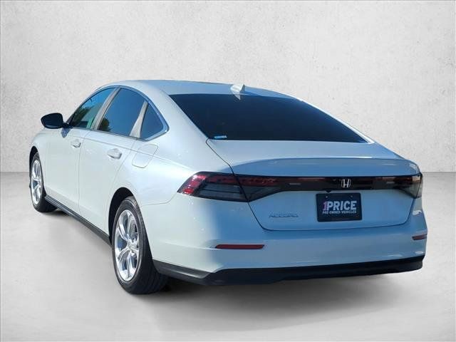 Used 2025 Honda Accord LX image 8