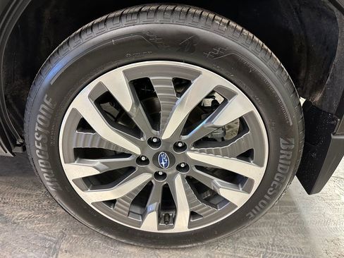 Used 2025 Subaru Forester Touring image 40