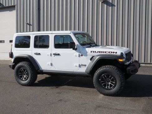 New 2026 Jeep Wrangler Unlimited Rubicon w/ Xtreme 35 Tire Package image 7