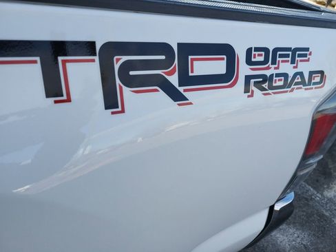Used 2023 Toyota Tacoma TRD Off-Road image 15