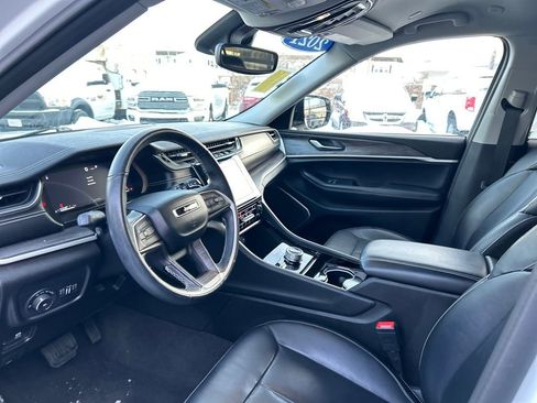 Used 2021 Jeep Grand Cherokee L Limited image 37