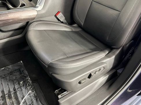 Used 2024 Chevrolet Silverado 3500 LTZ w/ LTZ Premium Package image 20