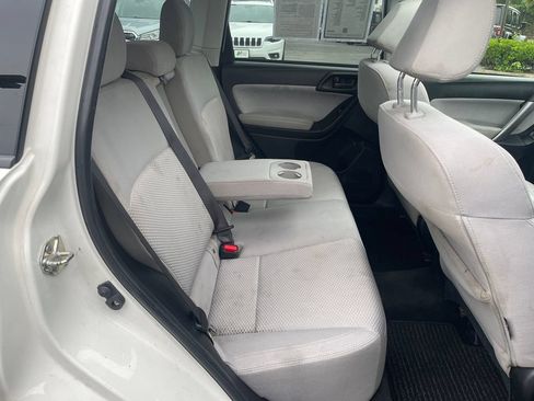 Used 2018 Subaru Forester 2.5i Premium AWD/4WD image 18