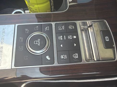 Used 2016 Land Rover Range Rover HSE AWD/4WD image 7