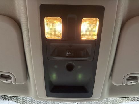 Used 2012 RAM 1500 Big Horn w/ Remote Start & Security Group image 21