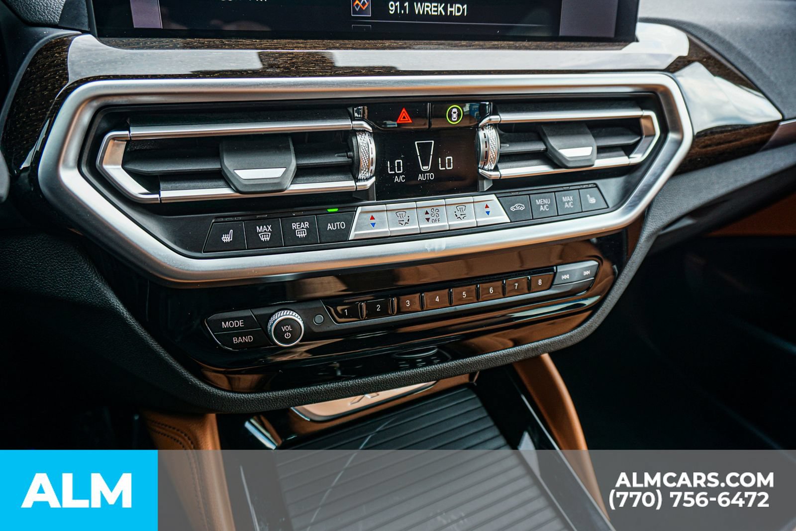 Used 2025 BMW X4 xDrive30i AWD/4WD image 45