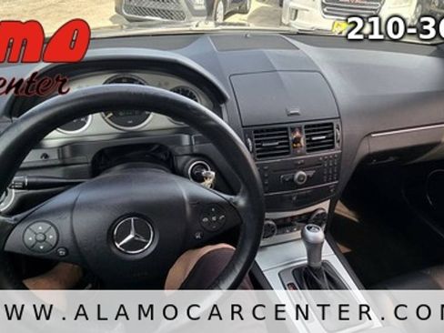 Used 2008 Mercedes-Benz C 300 Sedan image 39