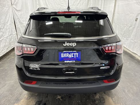 Used 2024 Jeep Compass Latitude AWD/4WD image 9
