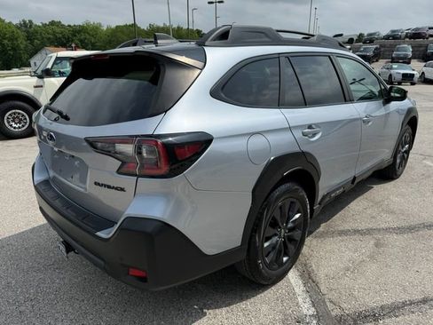 Used 2023 Subaru Outback Onyx Edition AWD/4WD image 7