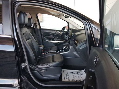 Used 2019 Ford EcoSport Titanium FWD image 12