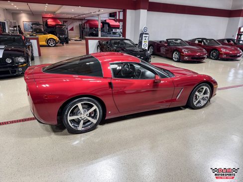 Used 2008 Chevrolet Corvette w/ Z51 Performance Package w/ Z51 Performance Package RWD image 48