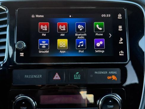 Used 2018 Mitsubishi Outlander LE AWD/4WD image 30