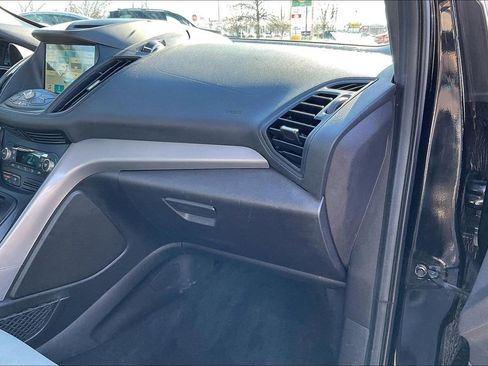 Used 2016 Ford Escape SE w/ Equipment Group 201A image 19