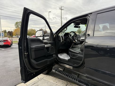 Used 2021 Ford F250 Lariat image 11