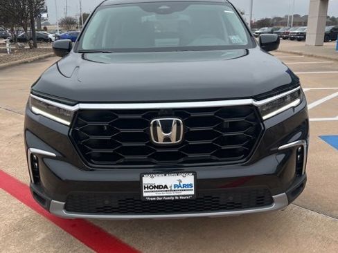 New 2025 Honda Pilot Elite image 2