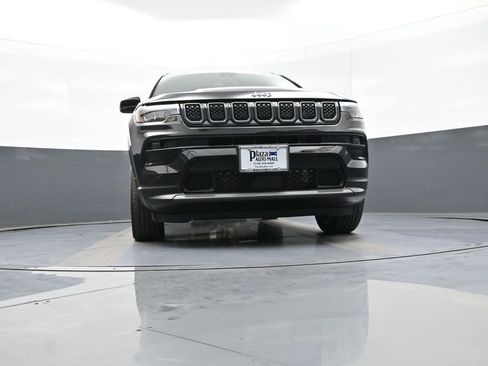 Used 2023 Jeep Compass High Altitude AWD/4WD image 25