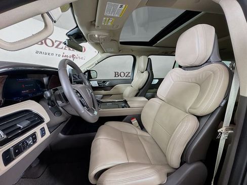 New 2024 Lincoln Navigator L Reserve image 21