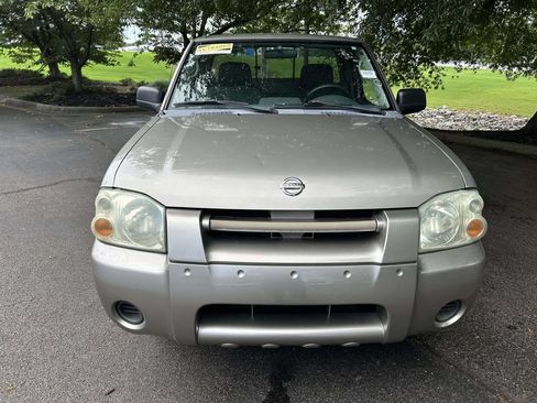 Used 2004 Nissan Frontier XE w/ (VTP) Value Truck Pkg RWD image 6