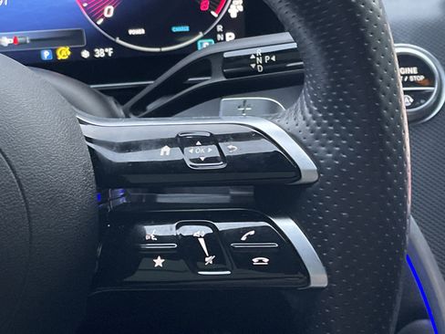 Certified 2023 Mercedes-Benz GLC 300 4MATIC image 28