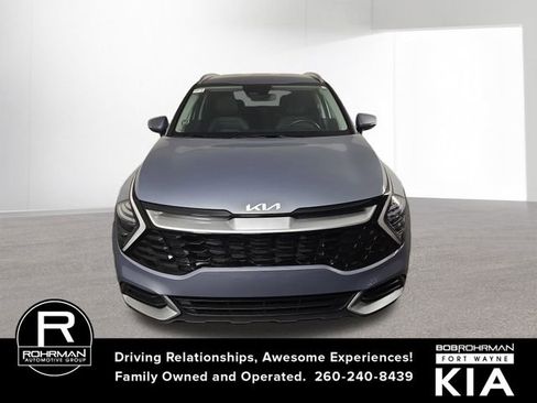 Certified 2025 Kia Sportage EX image 3