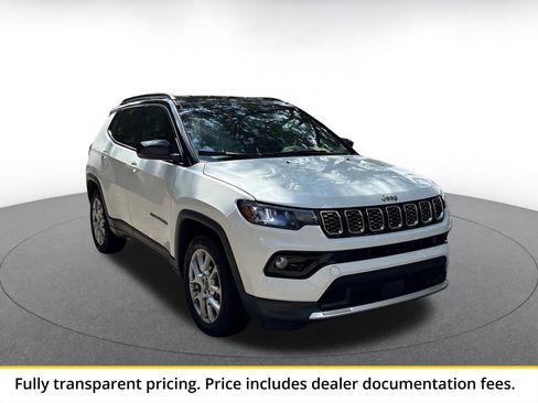 Used 2025 Jeep Compass Limited AWD/4WD image 1