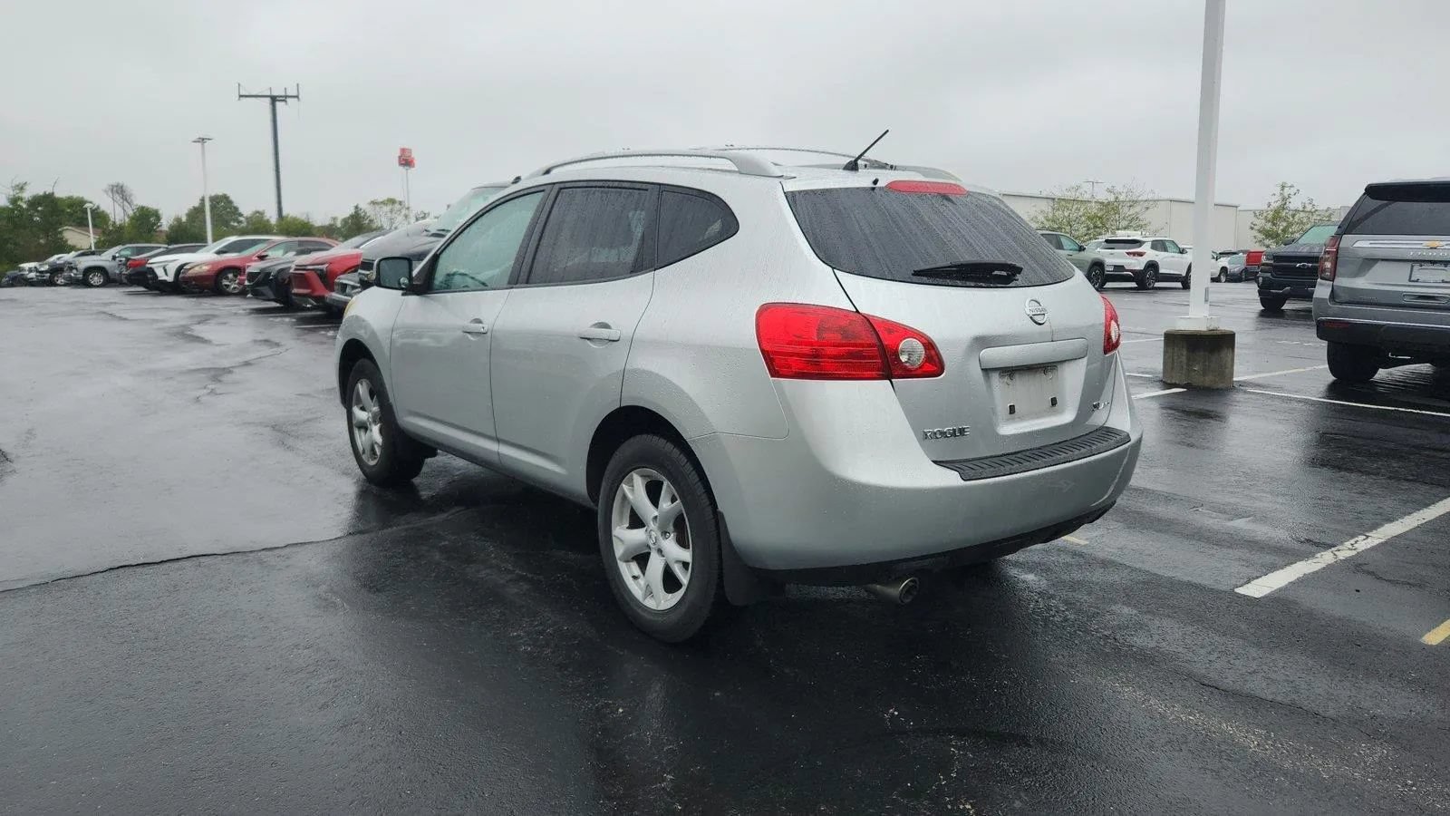 Used 2008 Nissan Rogue SL w/ Moonroof Pkg AWD/4WD image 6