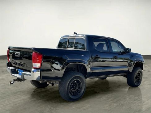 Used 2016 Toyota Tacoma SR5 image 10