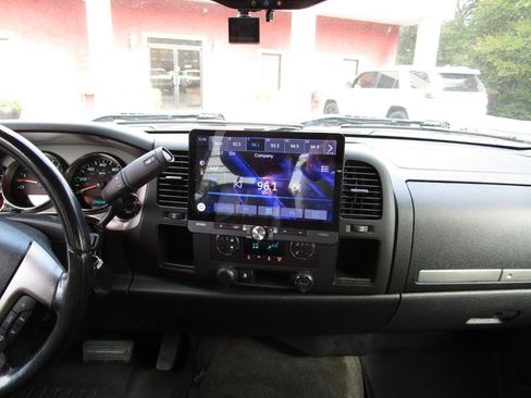 Used 2011 Chevrolet Silverado 1500 LT w/ All-Star Edition RWD image 8