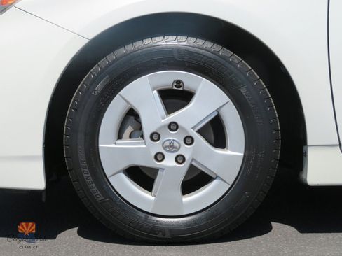 Used 2011 Toyota Prius Three w/ Solar Roof Pkg FWD image 17