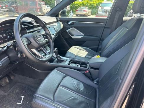 Used 2022 Audi Q3 2.0T Premium w/ Convenience Package image 10