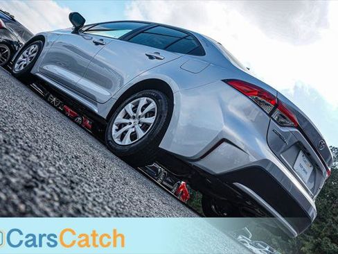 Used 2020 Toyota Corolla LE image 14