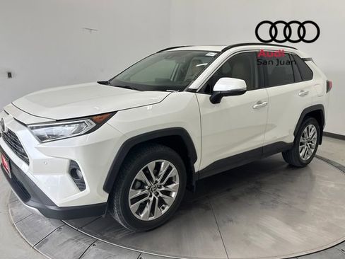 Used 2020 Toyota RAV4 Limited image 37