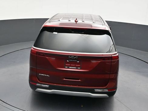 Used 2023 Kia Carnival LX w/ Paint Protection Package FWD image 19