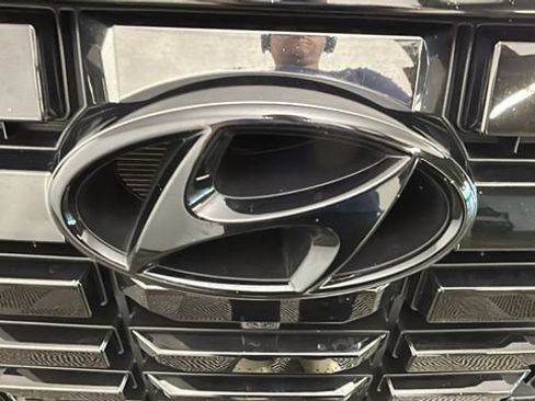 Used 2024 Hyundai Palisade Limited AWD/4WD image 8