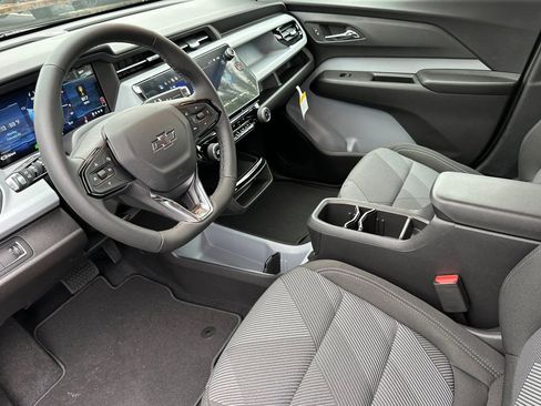 New 2027 Chevrolet Bolt LT w/ Comfort Package FWD image 9
