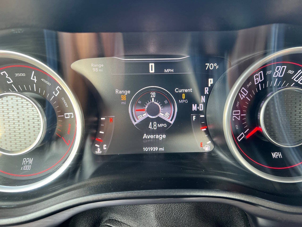 Used 2015 Dodge Challenger SXT RWD image 27
