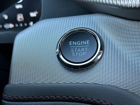 New 2026 Ford Explorer Active w/ Active Comfort Package image 25