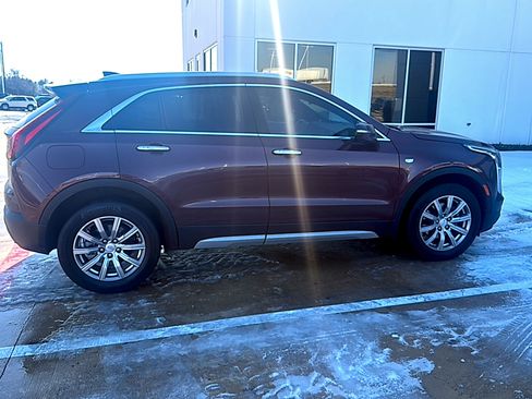Used 2023 Cadillac XT4 Premium Luxury image 5