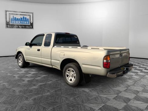 Used 2004 Toyota Tacoma 2WD Xtracab image 3