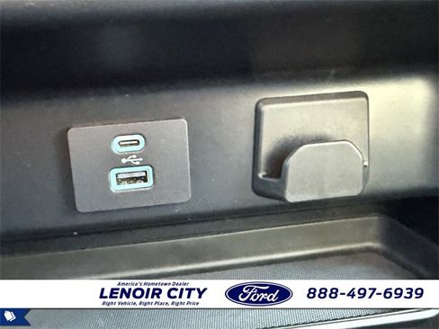 Used 2022 Ford F150 XLT image 12
