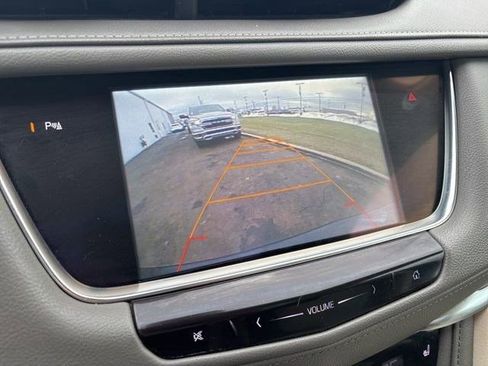 Used 2017 Cadillac XT5 Luxury w/ Driver Awareness Package image 24