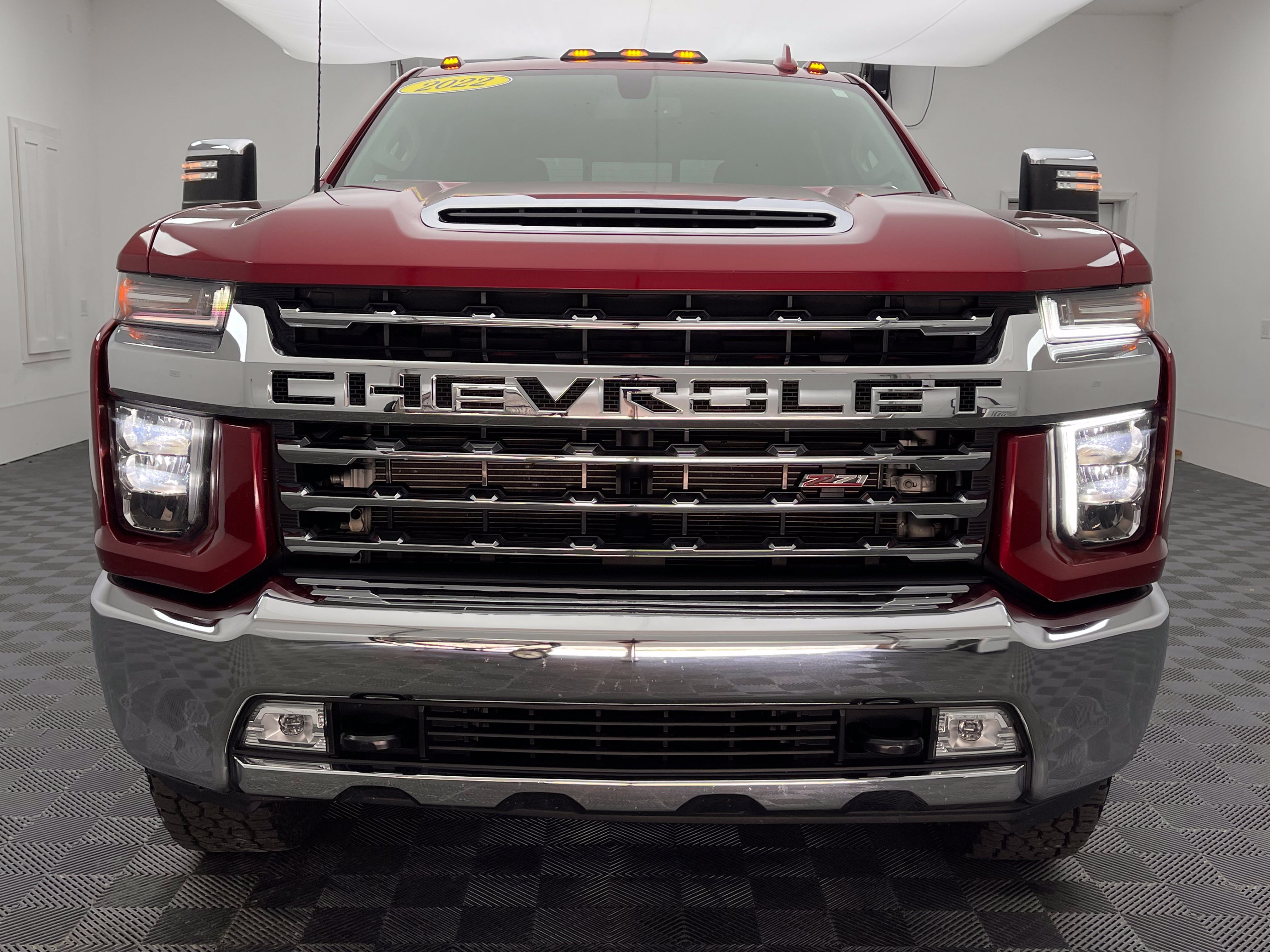Used 2022 Chevrolet Silverado 3500 LTZ w/ LTZ Convenience Package AWD/4WD image 14