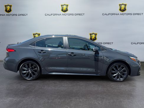 Used 2023 Toyota Corolla SE w/ SE Premium Package FWD image 6