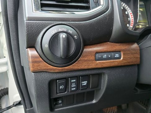 Used 2017 Nissan Titan Platinum Reserve w/ Off-Road Package image 26