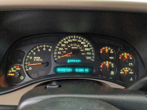 Used 2004 Chevrolet Silverado 2500 LS AWD/4WD image 15