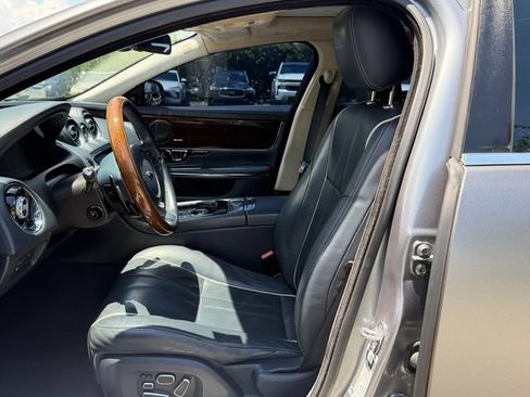 Used 2014 Jaguar XJ L Supercharged RWD image 12