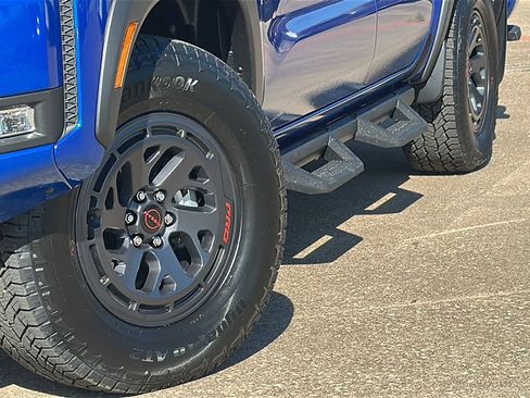 New 2026 Nissan Frontier PRO-4X image 3