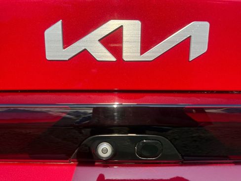 New 2025 Kia K5 EX image 17